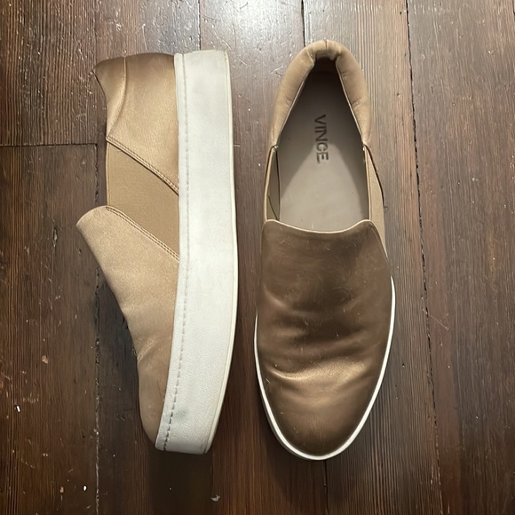 Vince Warren Slip-On Sneaker - Picture 5 of 6